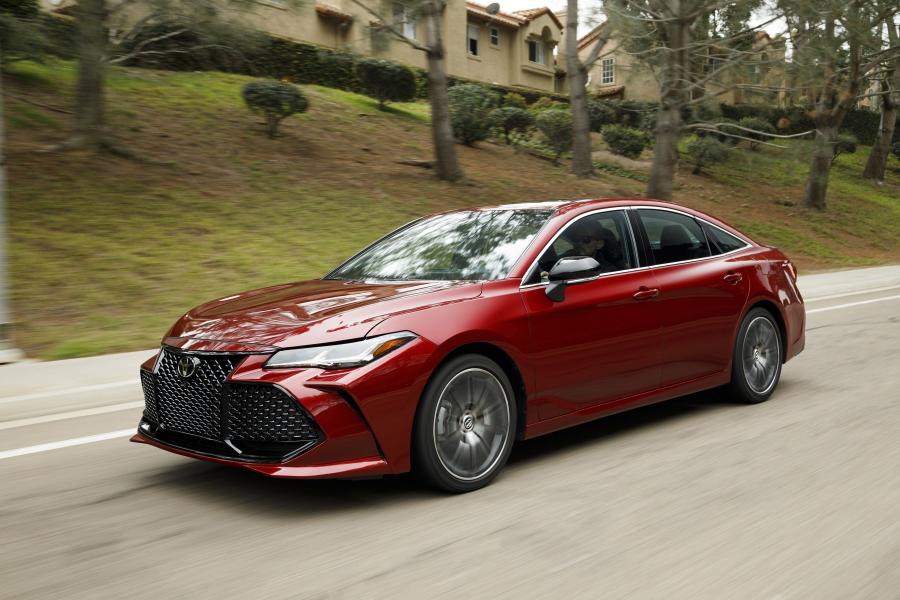  Toyota Avalon Touring 2018 года  (фото 29 из 41)